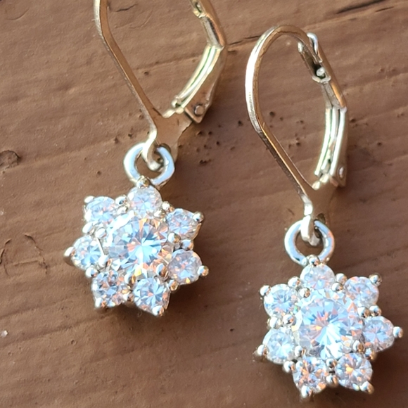 Sterling silver cubic zirconia earrings - Picture 3 of 4